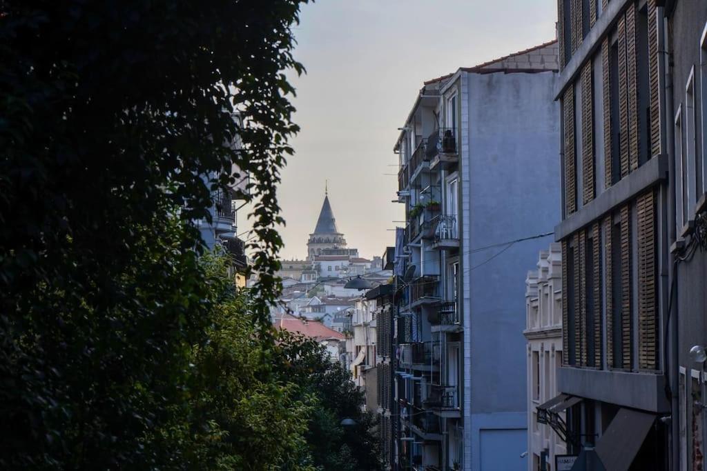 Taksim Private Terrace Close To Antique Store Galata Port Cihangir *