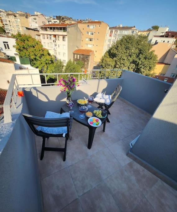 Taksim Private Terrace Close To Antique Store Galata Port Cihangir İstanbul