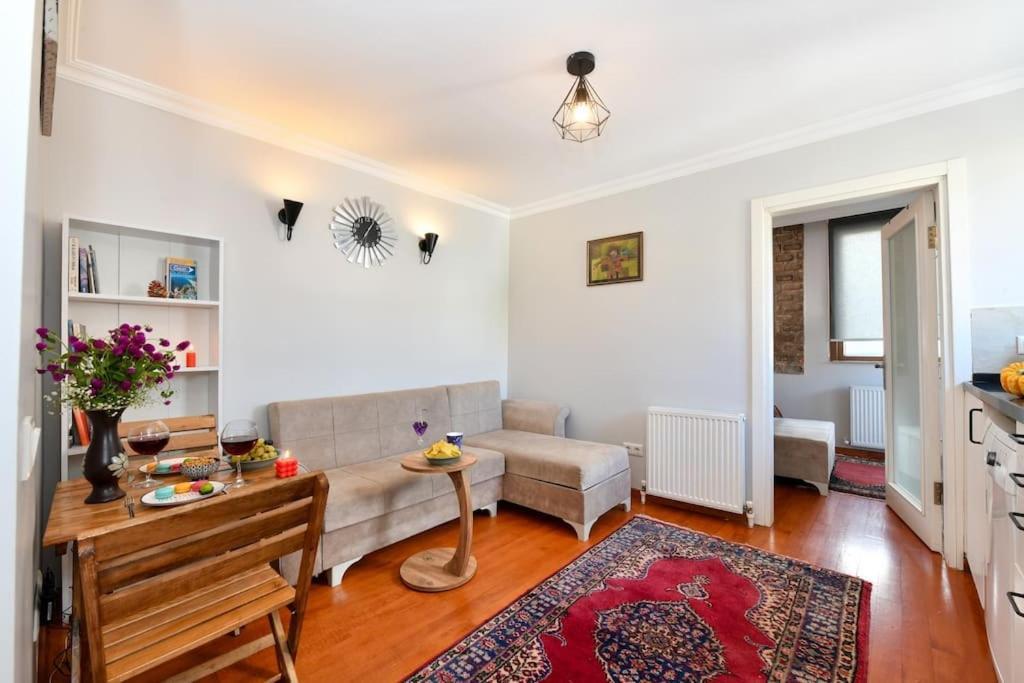 Taksim Private Terrace Close To Antique Store Galata Port Cihangir Daire *