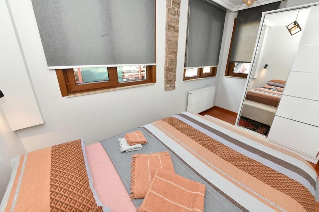 Taksim Private Terrace Close To Antique Store Galata Port Cihangir *