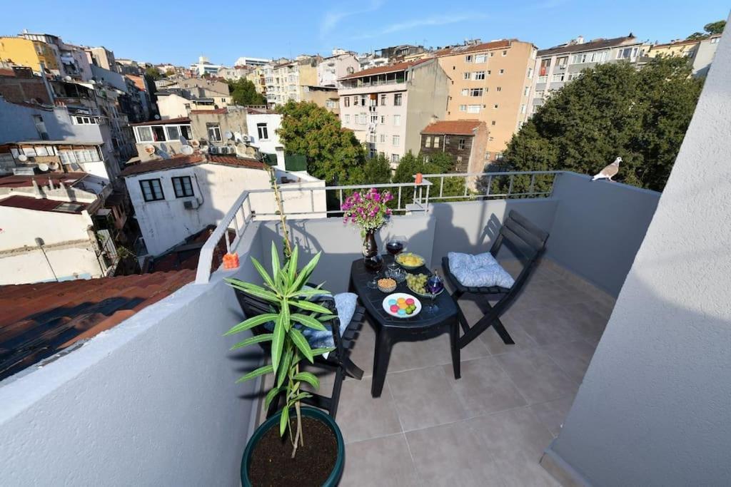 Daire Taksim Private Terrace Close To Antique Store Galata Port Cihangir *