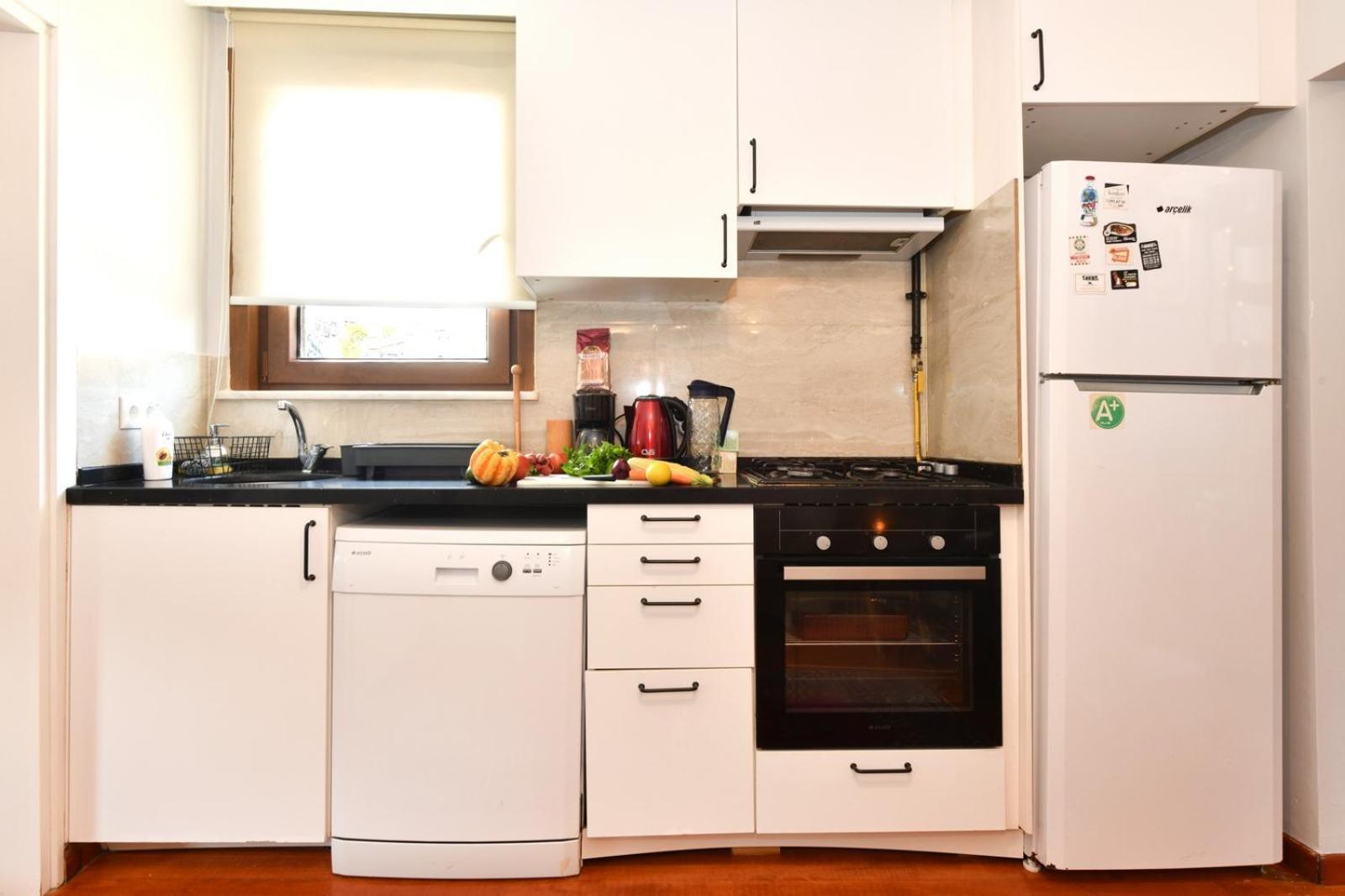 Taksim Private Terrace Close To Antique Store Galata Port Cihangir *